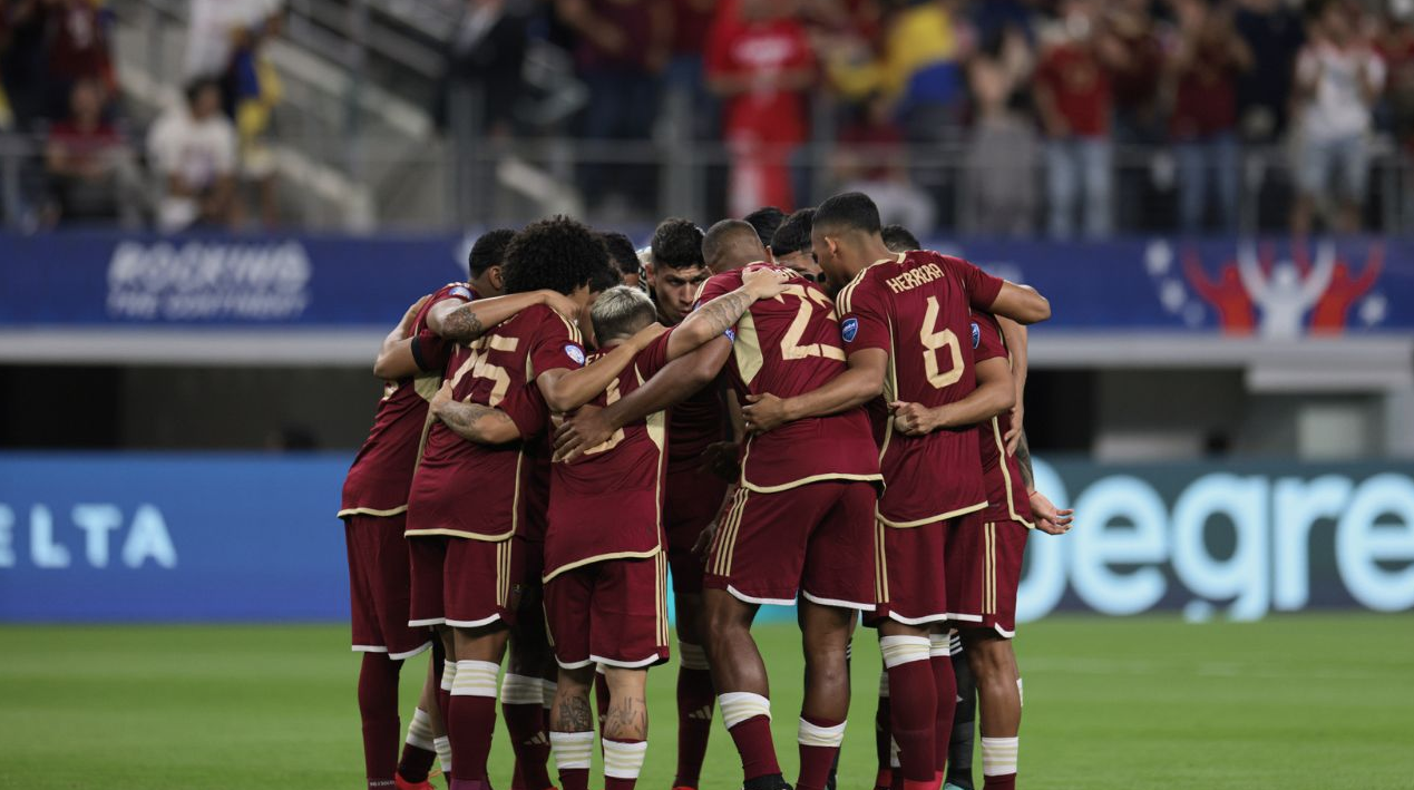Por qué Venezuela juega con el uniforme Vinotinto